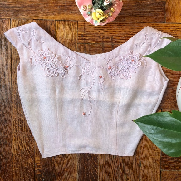 Vintage Tops - Stunning 1950s light lilac linen crop top